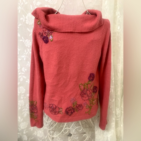 Vintage 2002 Susan Bristol red embroidered sweater long sleeve size M - Picture 2 of 13